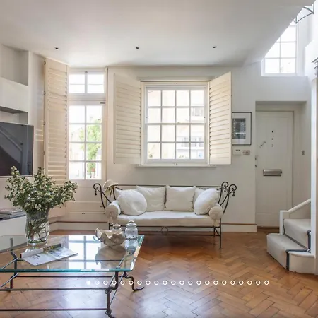 Magenta - 3 Bedroom Home By Battersea Park